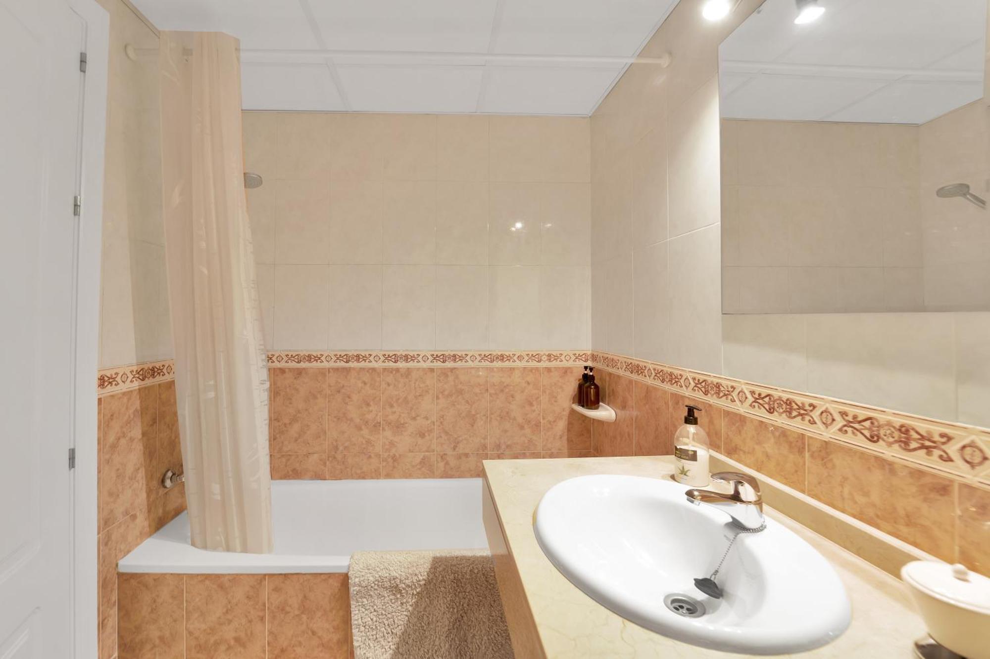 Con Enorme Terraza En Complejo Con Piscina En Nueva Andalucia - Lorcrimar Apartamento Marbella